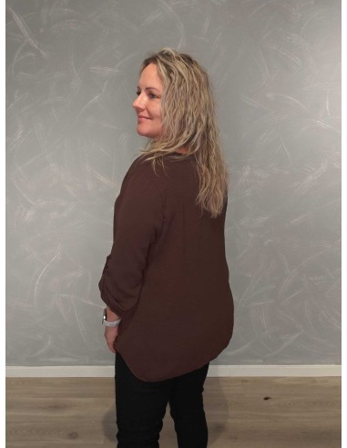 Bagside af brun lang bluse til kvinder – TIPPY