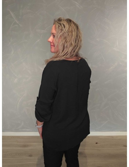 Bagside af sort lang bluse til kvinder – TIPPY