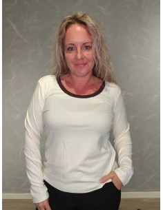 Milkfarvet langærmet T-shirt i polyester og spandex med brun kant – Design by TIPPY