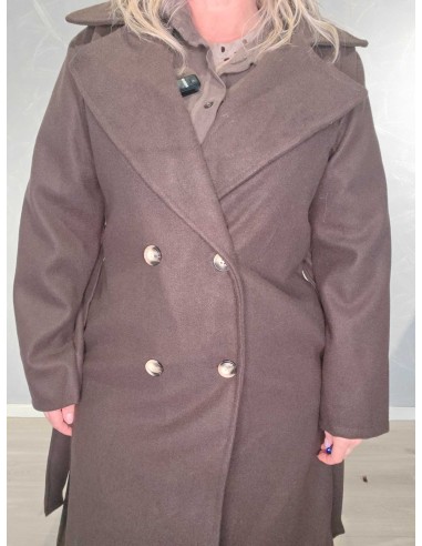 Dobbeltradet knaplukning på brun trenchcoat – TIPPY