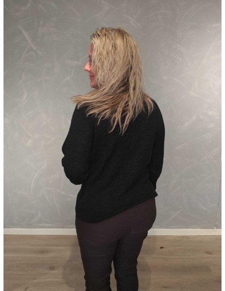 Bagside af sort strikbluse til kvinder – TIPPY