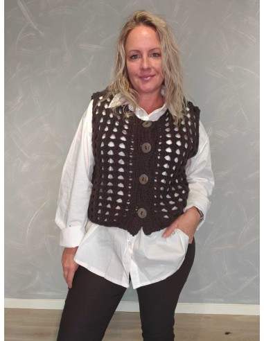 Brun strik vest fra Design By TIPPY