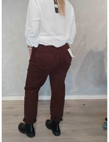 Bagside af brune KAROSTAR jeans til kvinder – TIPPY