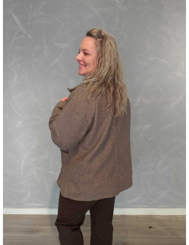 Bagside af latte plysjakke til kvinder – TIPPY