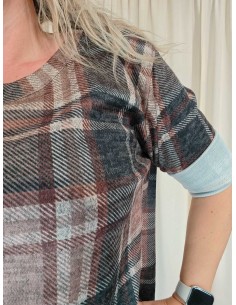 Brun ternet oversize bluse i viskose og elastan med rund hals – TIPPY Italian Select 2