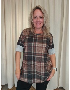 Brun ternet oversize bluse i viskose og elastan med rund hals – TIPPY Italian Select