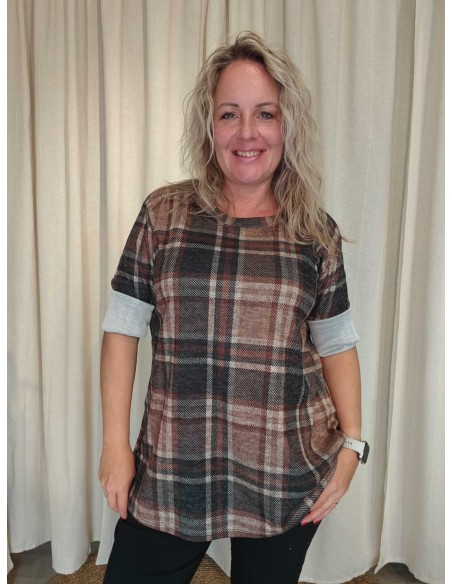 Brun ternet oversize bluse i viskose og elastan med rund hals – TIPPY Italian Select