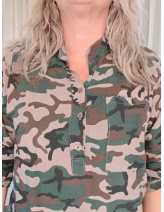 Beige camouflagebluse i 100% viskose med knapstolpe og brystlommer – TIPPY Collection 2