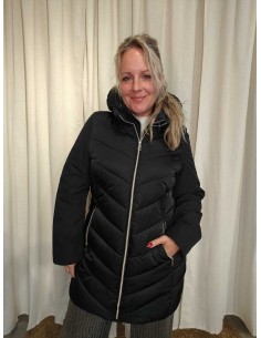Sort dunjakke i polyester med aftagelig hætte og quiltet design – Italian Select TIPPY