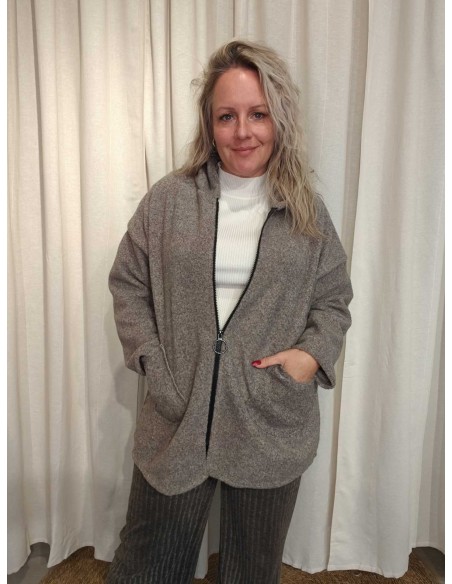 Grå jakke i viskoseblanding med lynlås og hætte – TIPPY Collection