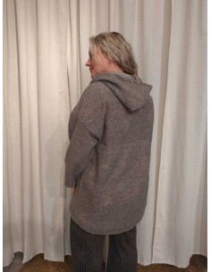 Grå jakke i viskoseblanding med lynlås og hætte – TIPPY Collection 2