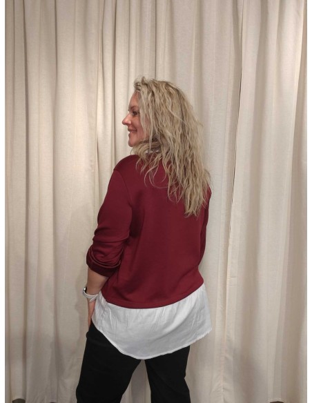 Bagside af bordeaux sweatbluse med påsyet skjorte til kvinder – TIPPY