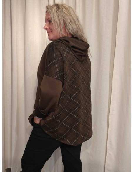 Bagside af brun sweatbluse med ternet ryg og hætte til kvinder – TIPPY