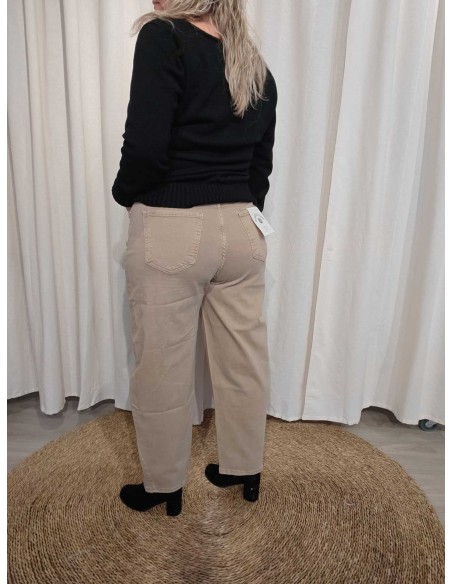Bagside af beige ballonfit jeans til kvinder – TIPPY