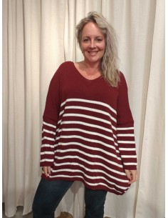 Bordeaux oversize strik i 100% akryl med striber og rund hals – TIPPY Italian Select