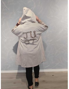 Sand lang cardigan i polyesterblanding med lynlås og hætte – TIPPY Italian Select 2