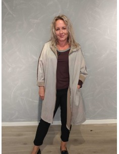 Sand lang cardigan i polyesterblanding med lynlås og hætte – TIPPY Italian Select