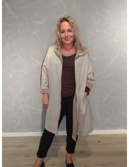 Sand lang cardigan i polyesterblanding med lynlås og hætte – TIPPY Italian Select