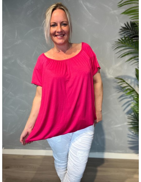 Pink t-shirt med elastikkant i bund og hals, løs pasform og blødt fald, viser træk i elastikbund - TIPPY