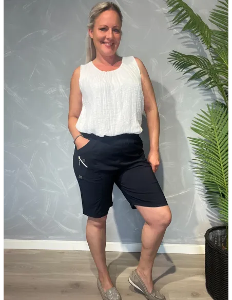 Navy shorts i bomuld og elastan med lynlåsdetalje – Cherry Berry TIPPY