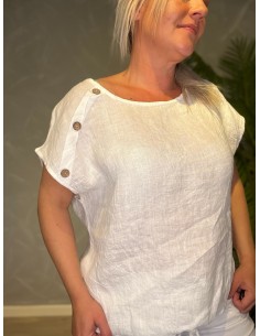 Hvid hørbluse med pynteknapper og bindebånd, casual fit med korte ærmer, perfekt til den modne kvinde 2