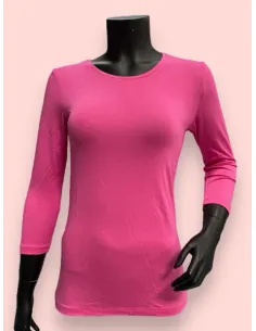 Coral basis bluse med 3/4 ærmer i blød viskose, klassisk pasform med rund hals, casual og tidløst design