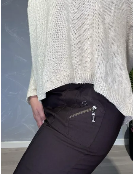 Detalje på brun Cherry Berry buks med foer – TIPPY