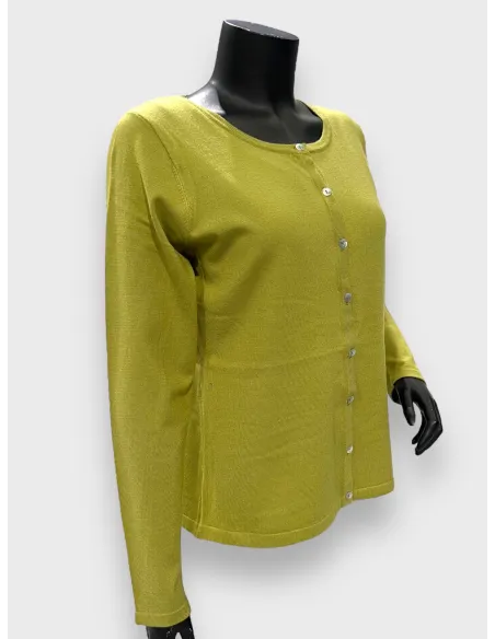 Kiwi-farvet strikket cardigan med knapper, klassisk pasform, perfekt til den modne kvinde