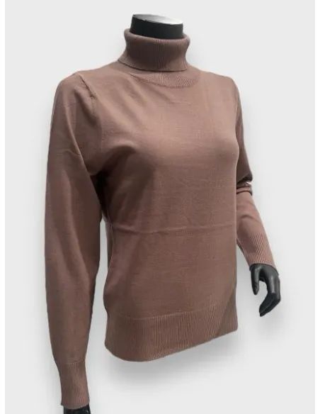 “Rullekrave-detalje på nougat fin strikket pullover – TIPPY”