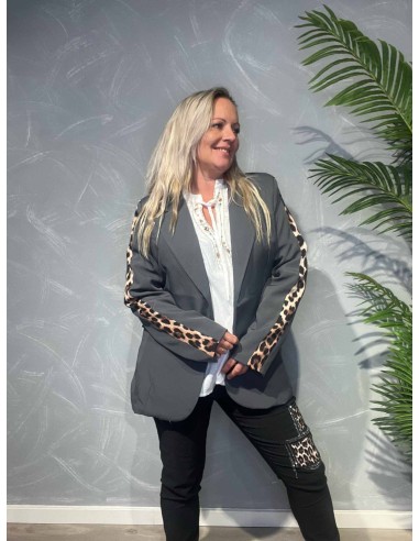 Grå åbenstående blazer med leo detaljer til kvinder – TIPPY COLLECTION