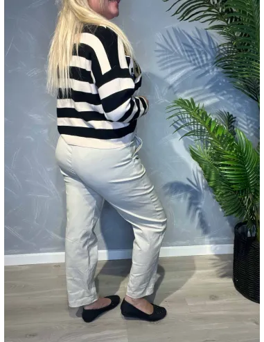 Bagside af beige chino bukser til kvinder – TIPPY