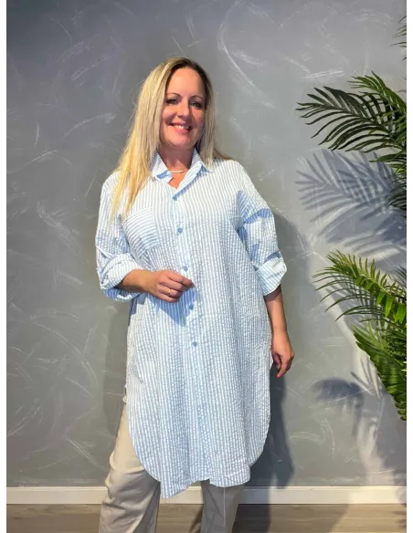 Blå/hvid stribet storskjorte med brystlomme til kvinder – TIPPY Collection