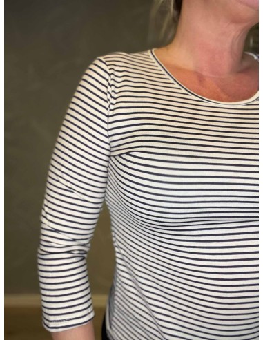 Stribet design på beige/sort T-shirt – TIPPY