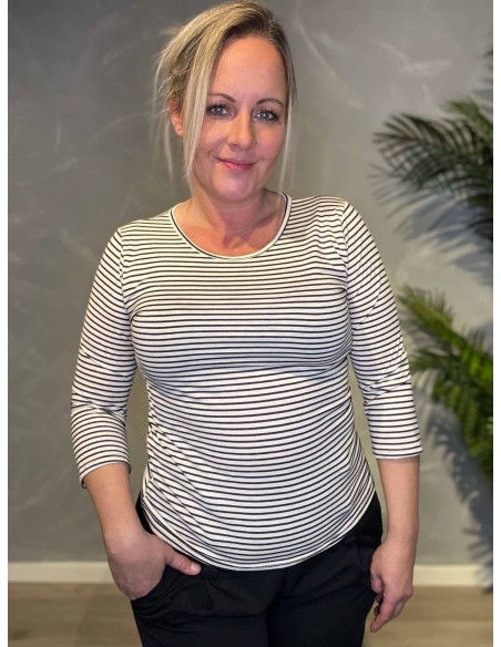 Beige/sort stribet t-shirt med 3/4 ærmer