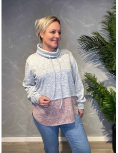 TIPPY; BLUSE MED LAG, GRÅ & ROSA