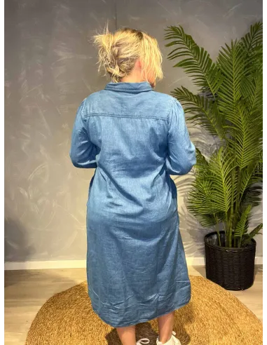 Bagside af Un Jour skjortekjolen, viser det elegante fald og den perfekte længde