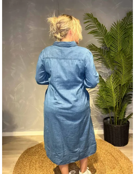 Bagside af Un Jour skjortekjolen, viser det elegante fald og den perfekte længde