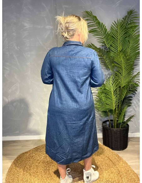 Bagside af mørk blå denim skjortekjole til kvinder – TIPPY