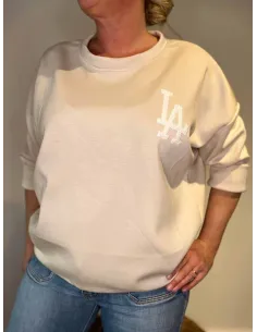 LA-logo detalje på beige oversize trøje – TIPPY”
