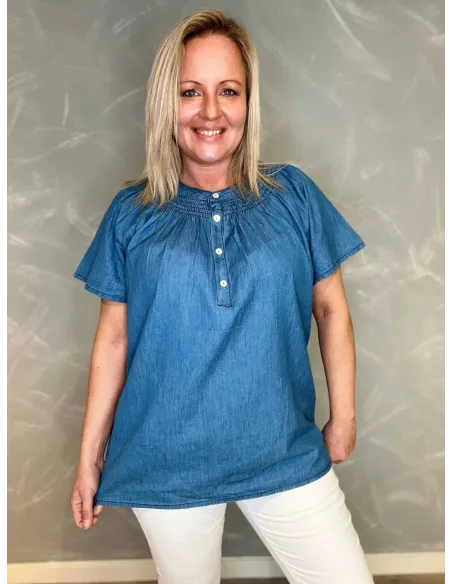 Denim blå bluse med smock til kvinder – Design by Tippy